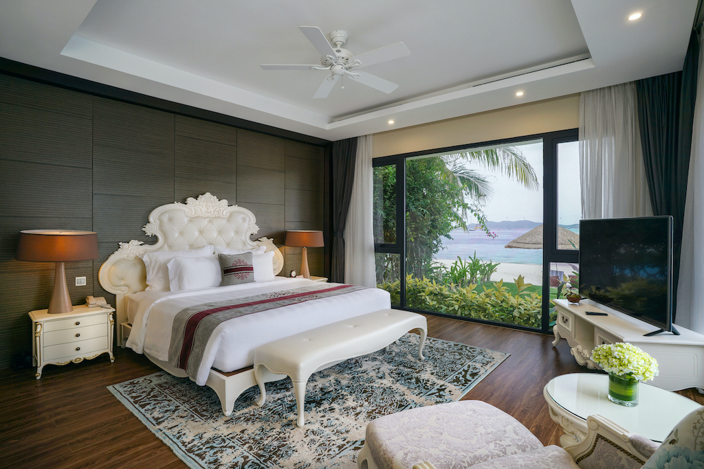 “DU LỊCH AN TOÀN TẠI VINPEARL RESORT & SPA NHA TRANG BAY”