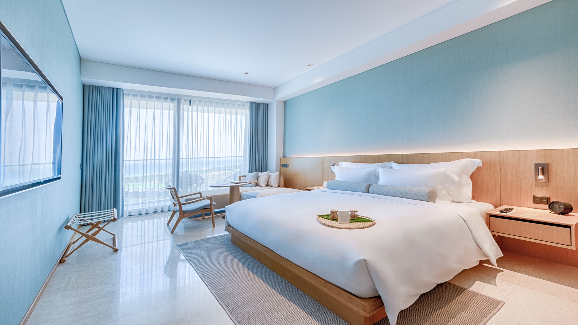 "RECONNECT WITH SHILLA"