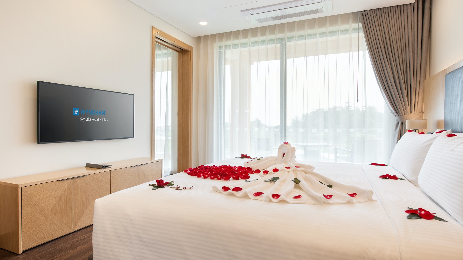 (Flash sale!!!!) Wyndham Sky lake Resort & Villa