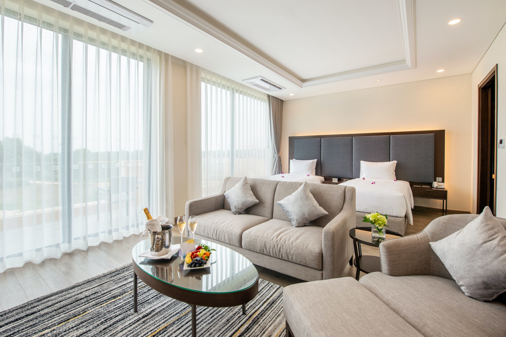 (Flash sale!!!!) Wyndham Sky lake Resort & Villa