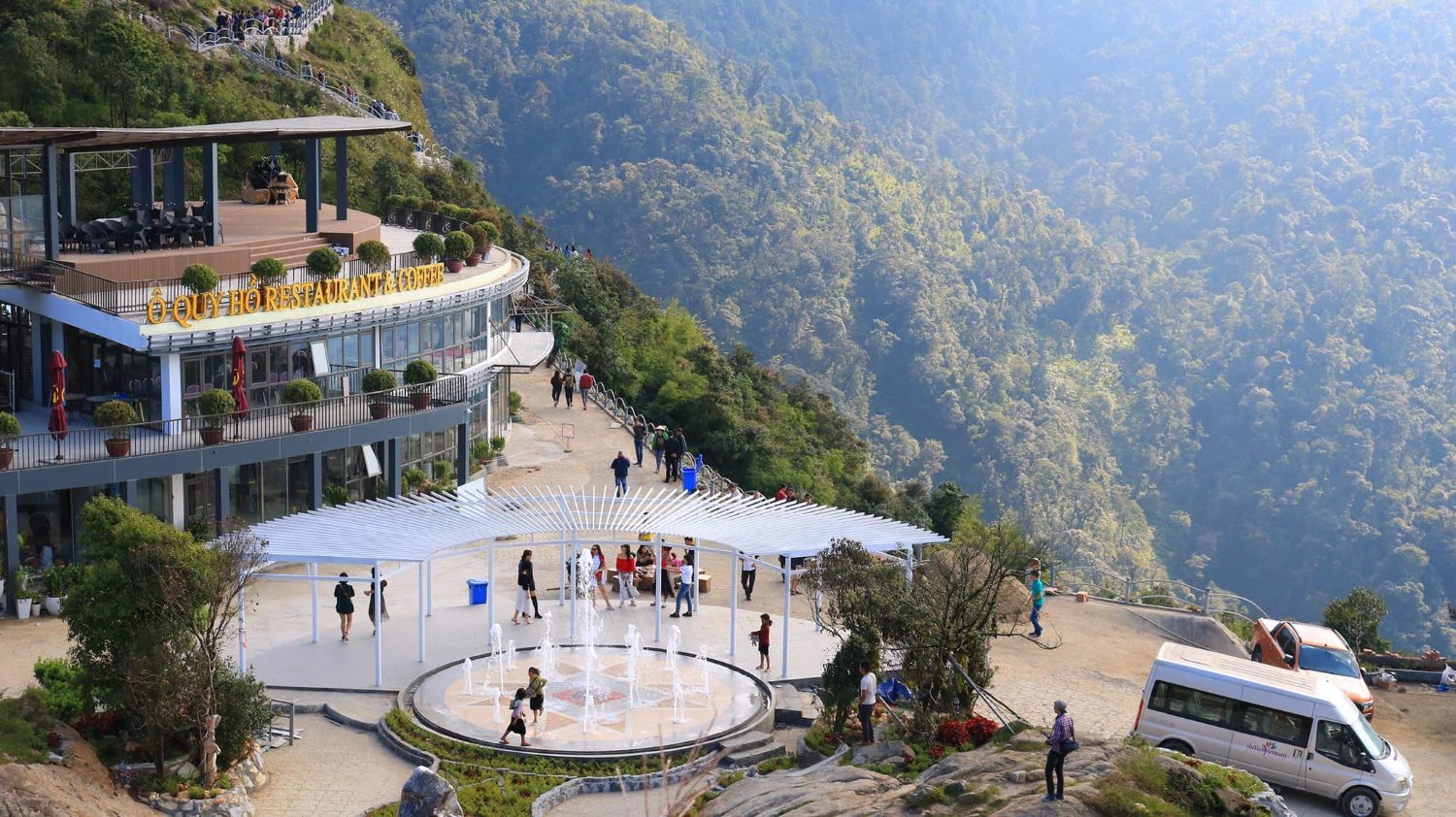 Nghỉ dưỡng nơi cổng trời - Ô Quy Hồ