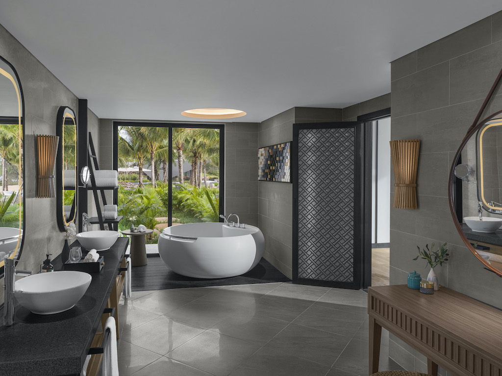 CROWNE PLAZA PHÚ QUỐC STARBAY