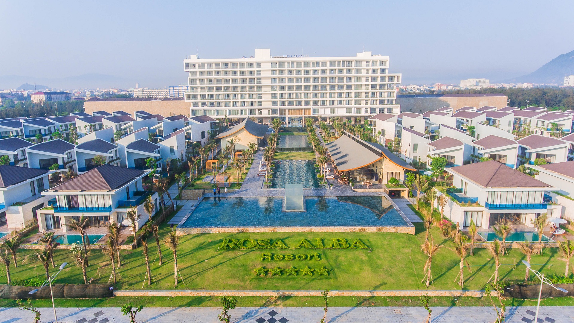 Rosa Alba Resort & Villas Tuy Hòa