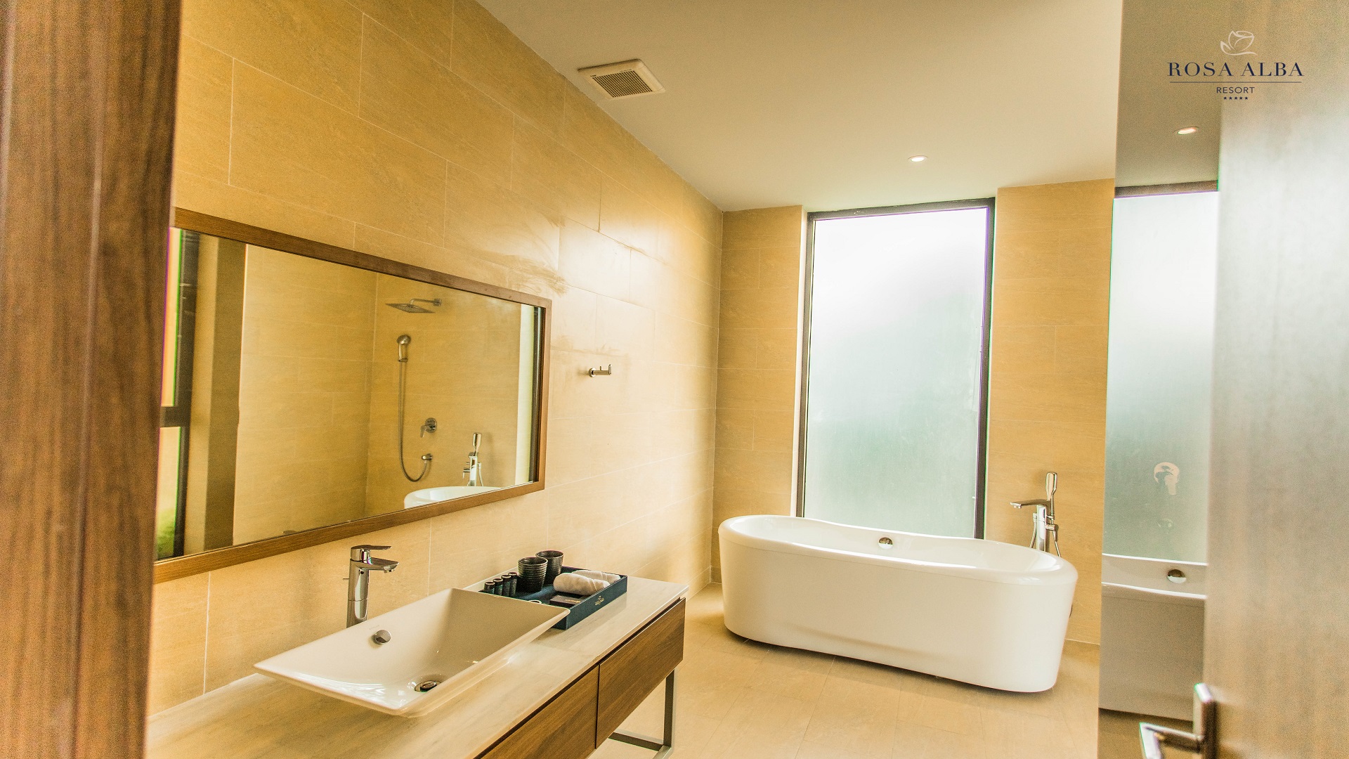 Rosa Alba Resort & Villas Tuy Hòa