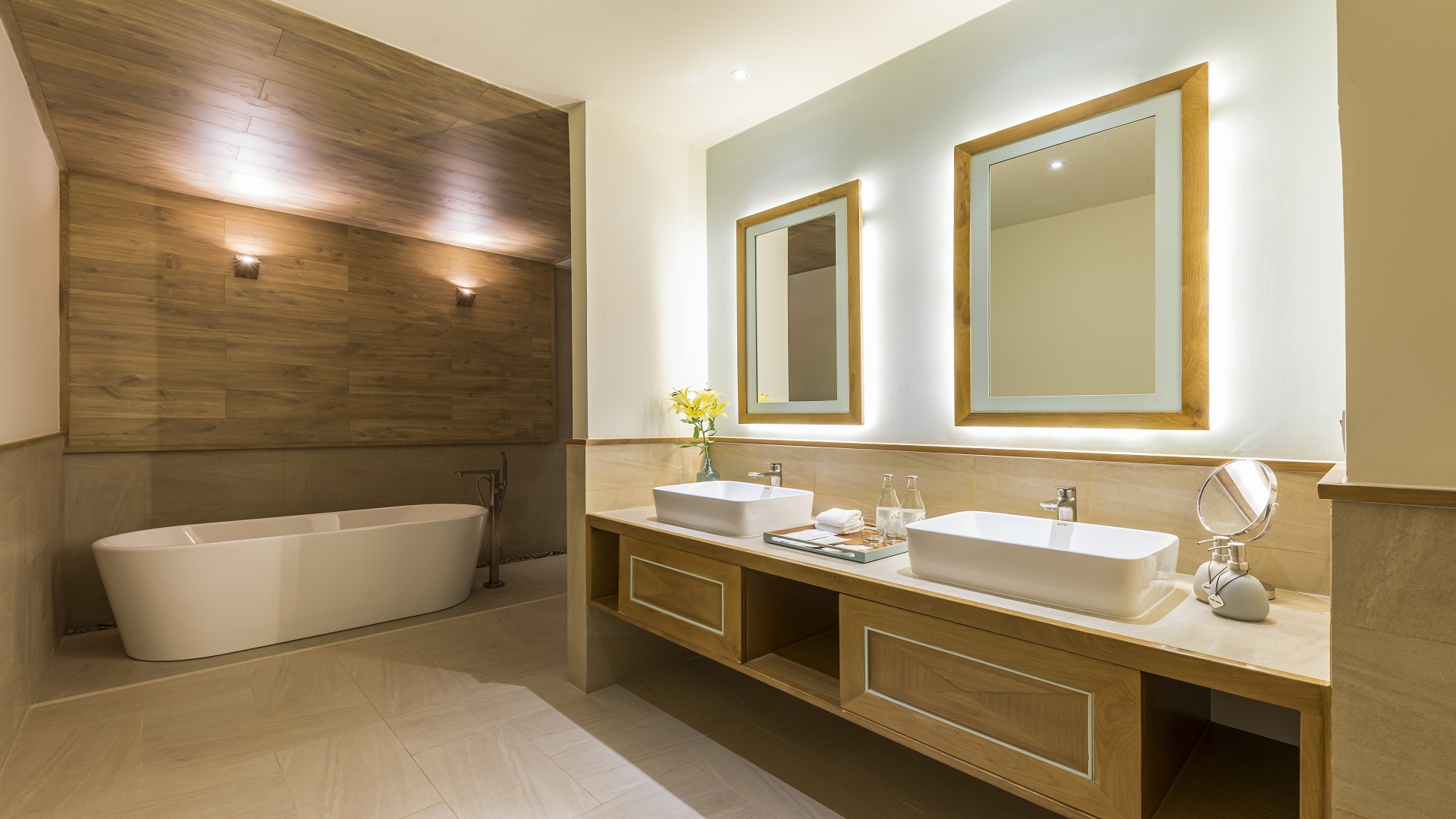 FUSION SUITES VŨNG TÀU